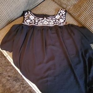 Only worn once black cold shoulder top